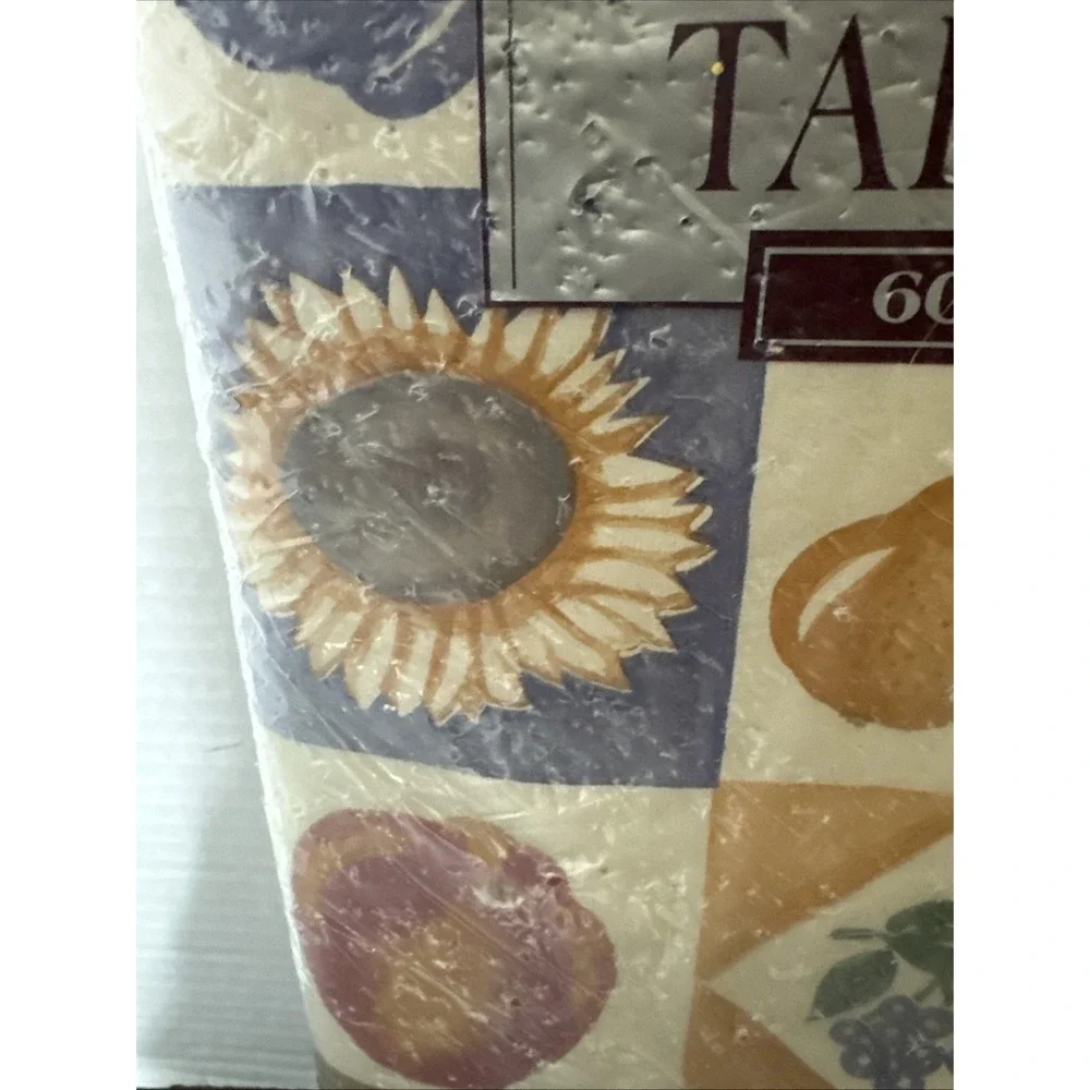 Vintage Hometrends Vinyl Flannel Back Tablecloth 60x84 Oblong